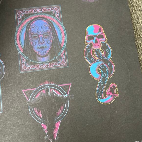Harry Potter World of Stickers Hardback Book Hardcover Art From Wizarding World - Picture 5 of 14